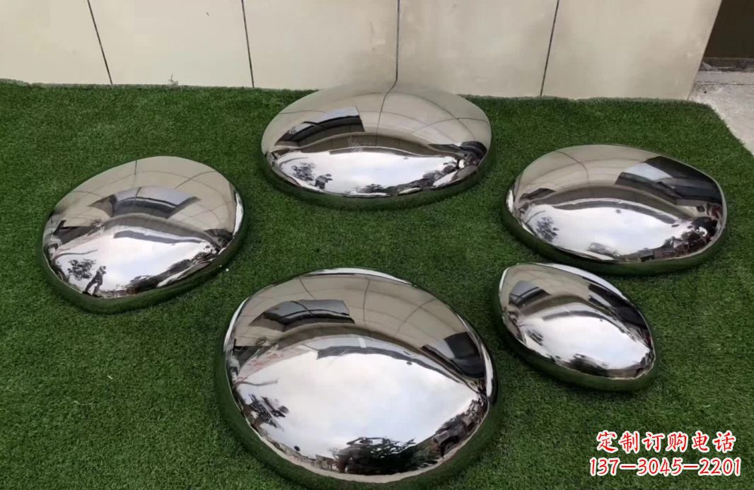 绵阳精致灵动的不锈钢鹅卵石雕塑