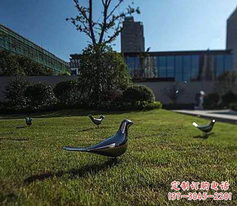 绵阳不锈钢镜面鸽子雕塑象征和平与美丽