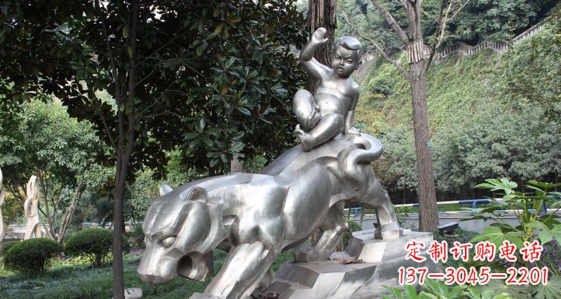 绵阳不锈钢老虎雕塑美丽而又可爱