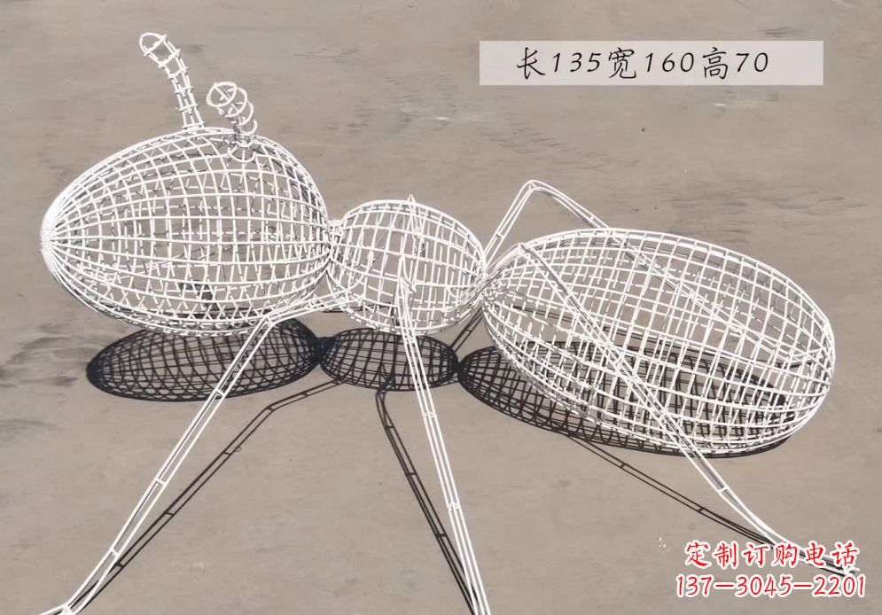 绵阳不锈钢镂空蚂蚁雕塑艺术精美的象征