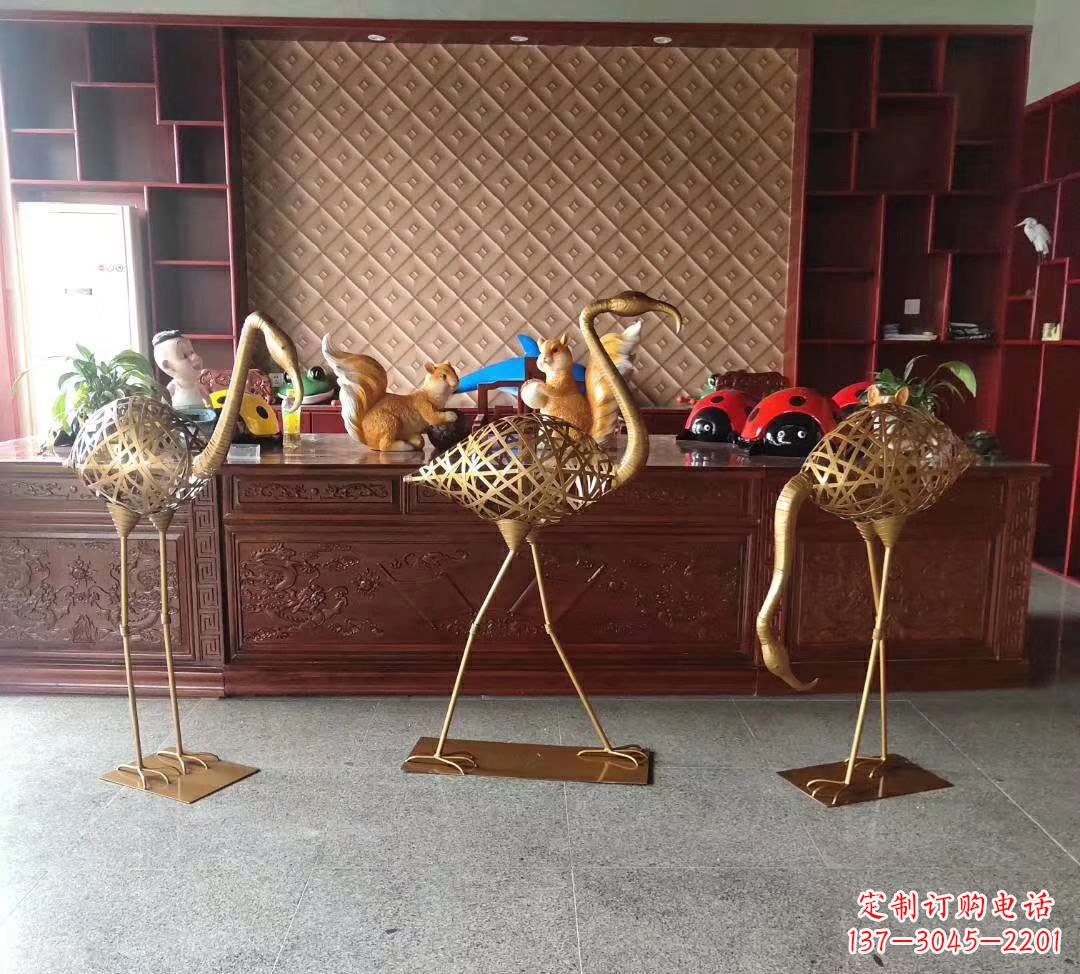 绵阳不锈钢火烈鸟雕塑——熠熠生辉