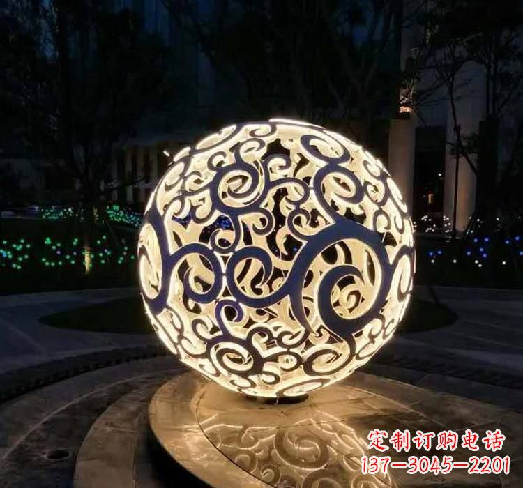 绵阳不锈钢镂空球喷泉雕塑艺术性的水景装饰