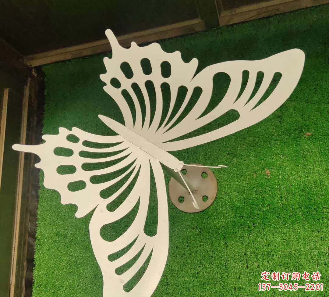 绵阳不锈钢镂空蝴蝶雕塑灵动翩跹