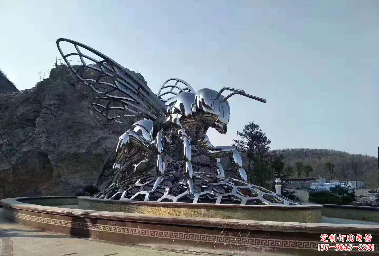 绵阳蚂蚁雕塑点缀广场景观