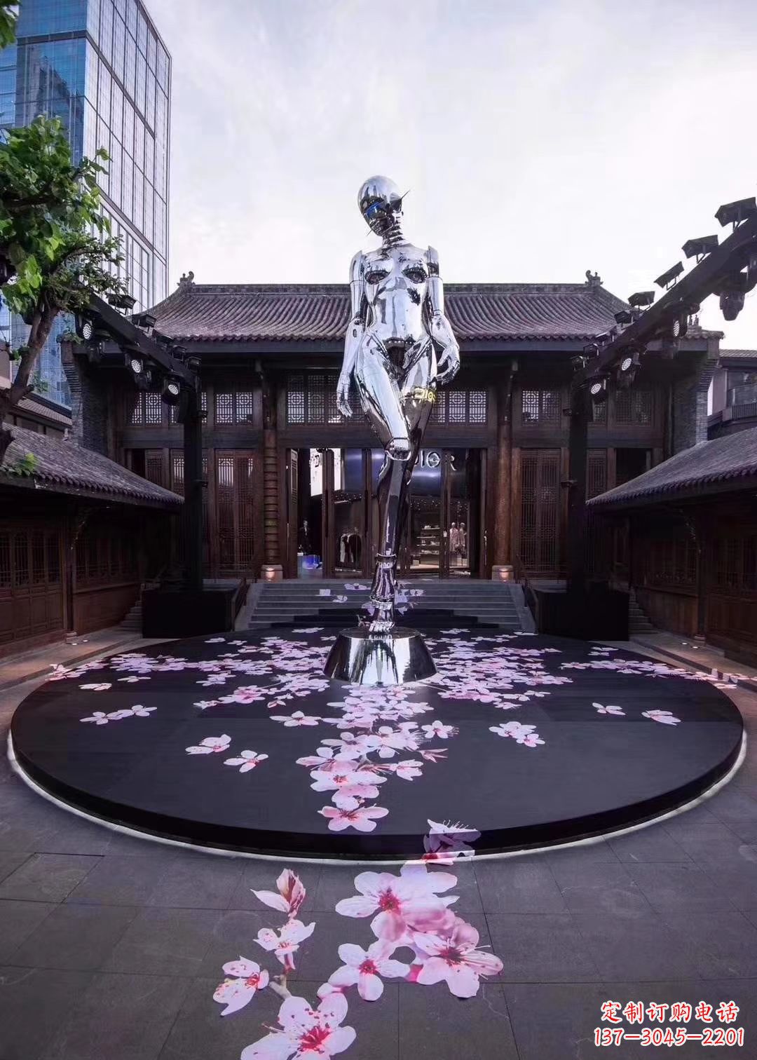 绵阳美女雕塑点亮城市之美