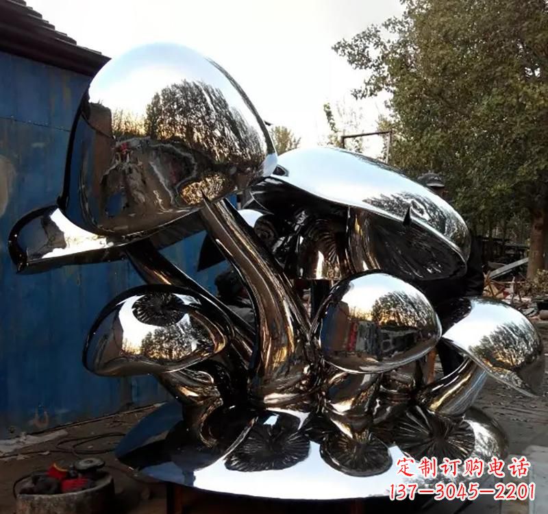 绵阳不锈钢蘑菇雕塑给空间增添活力