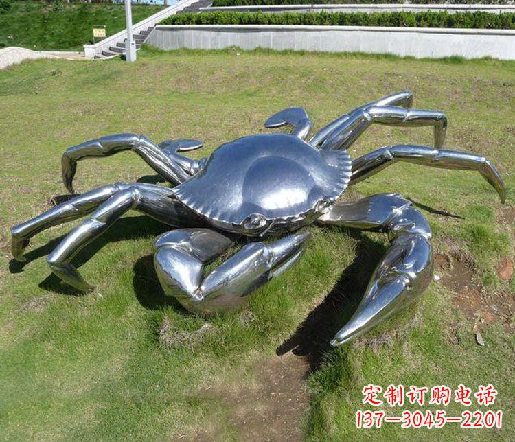 绵阳不锈钢螃蟹雕塑——给景观增添灵动之美