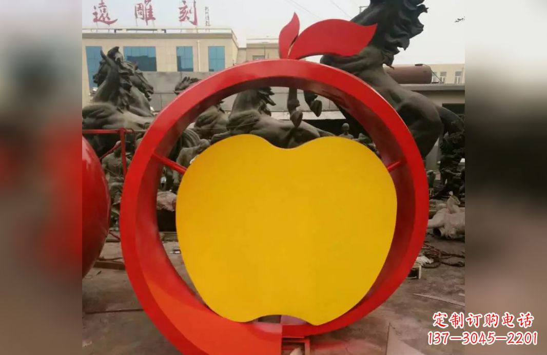绵阳不锈钢苹果雕塑——见证爱与和平
