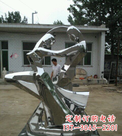 绵阳浪漫的不锈钢情侣雕塑