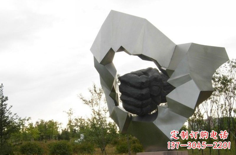 绵阳不锈钢拳头雕塑雕刻象征勇气和力量