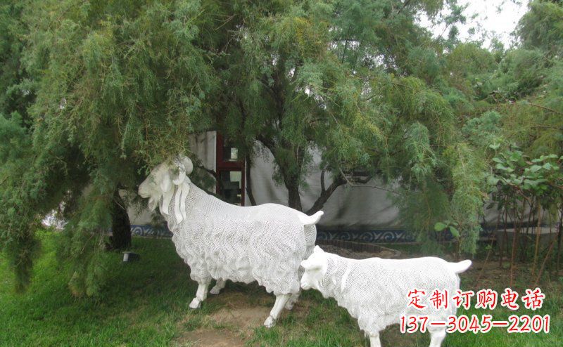 绵阳不锈钢山羊雕塑静谧中的动态美