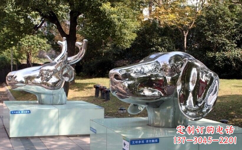 绵阳十二生肖头像景观雕塑