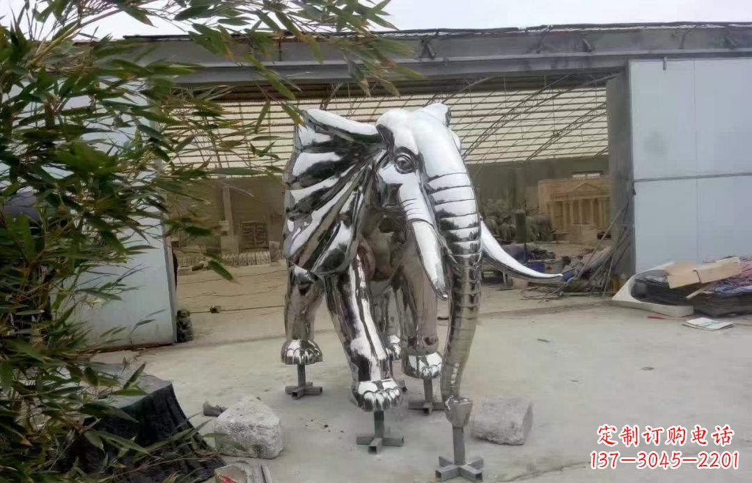 绵阳大象雕塑——装饰不锈钢售楼部