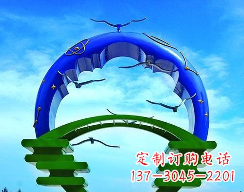 绵阳海洋书籍雕塑——记忆中的校园美景