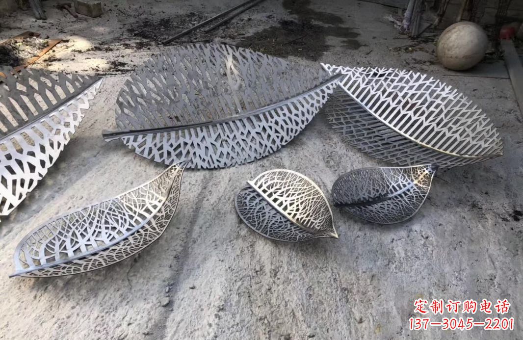 绵阳优雅的不锈钢树叶雕塑