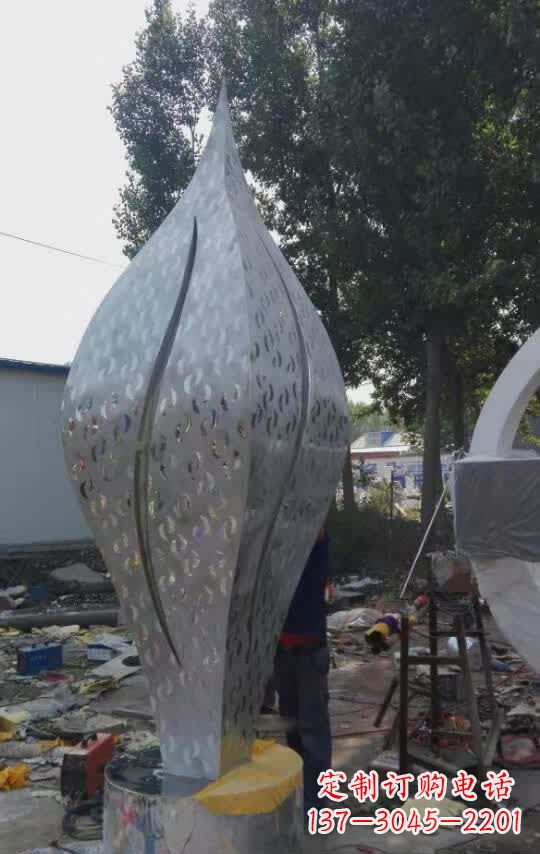 绵阳不锈钢树叶雕塑艺术与环保的完美结合