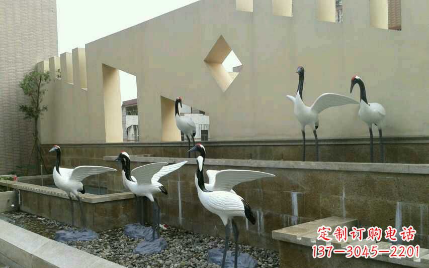 绵阳不锈钢水池仙鹤雕塑精美的艺术品