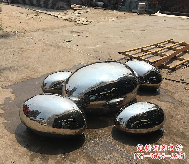 绵阳不锈钢水滴雕塑给景观增添独特魅力