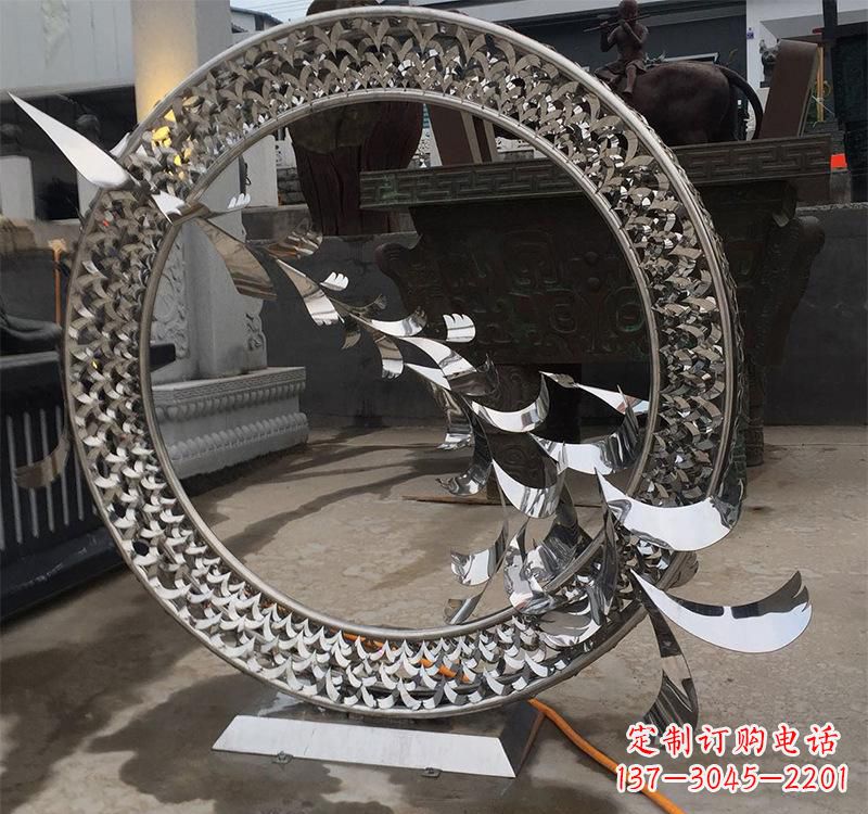 绵阳不锈钢现代圆环雕塑——铸就艺术精粹