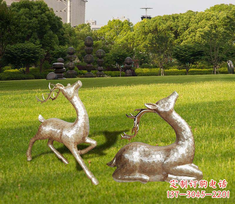 绵阳不锈钢麋鹿雕塑彰显艺术精美