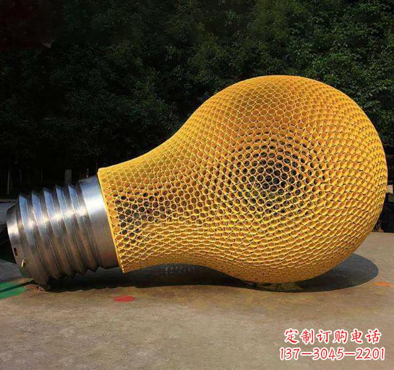 绵阳不锈钢灯泡雕塑点亮小区景观