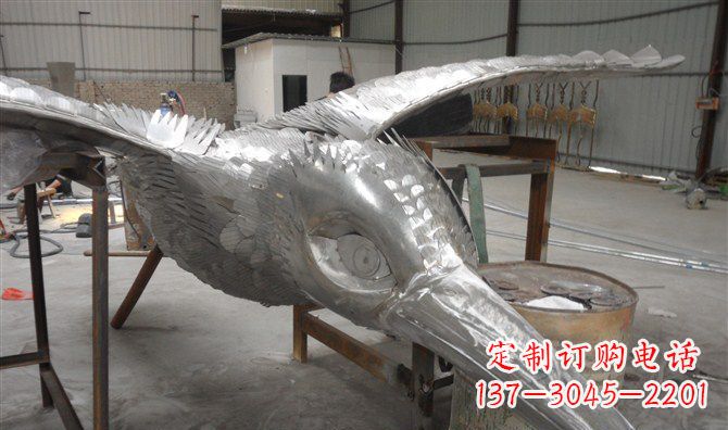 绵阳不锈钢雄鹰展翅——自由之翼的象征