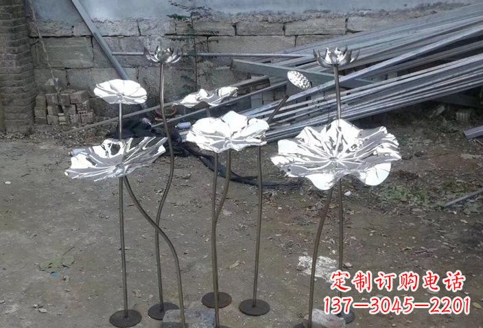 绵阳不锈钢荷叶雕塑给园林增添美感