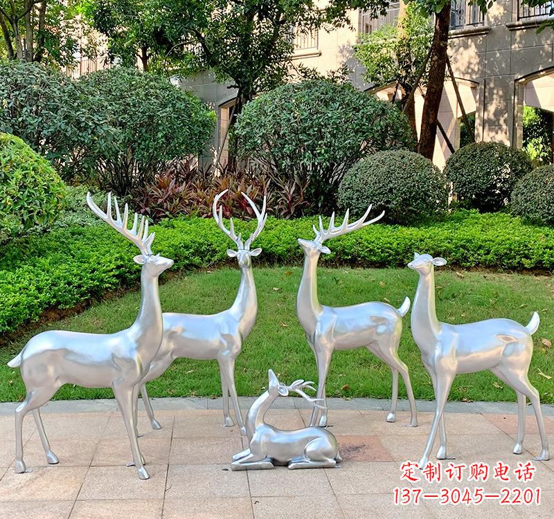 绵阳不锈钢园林小鹿雕塑美丽的艺术点缀