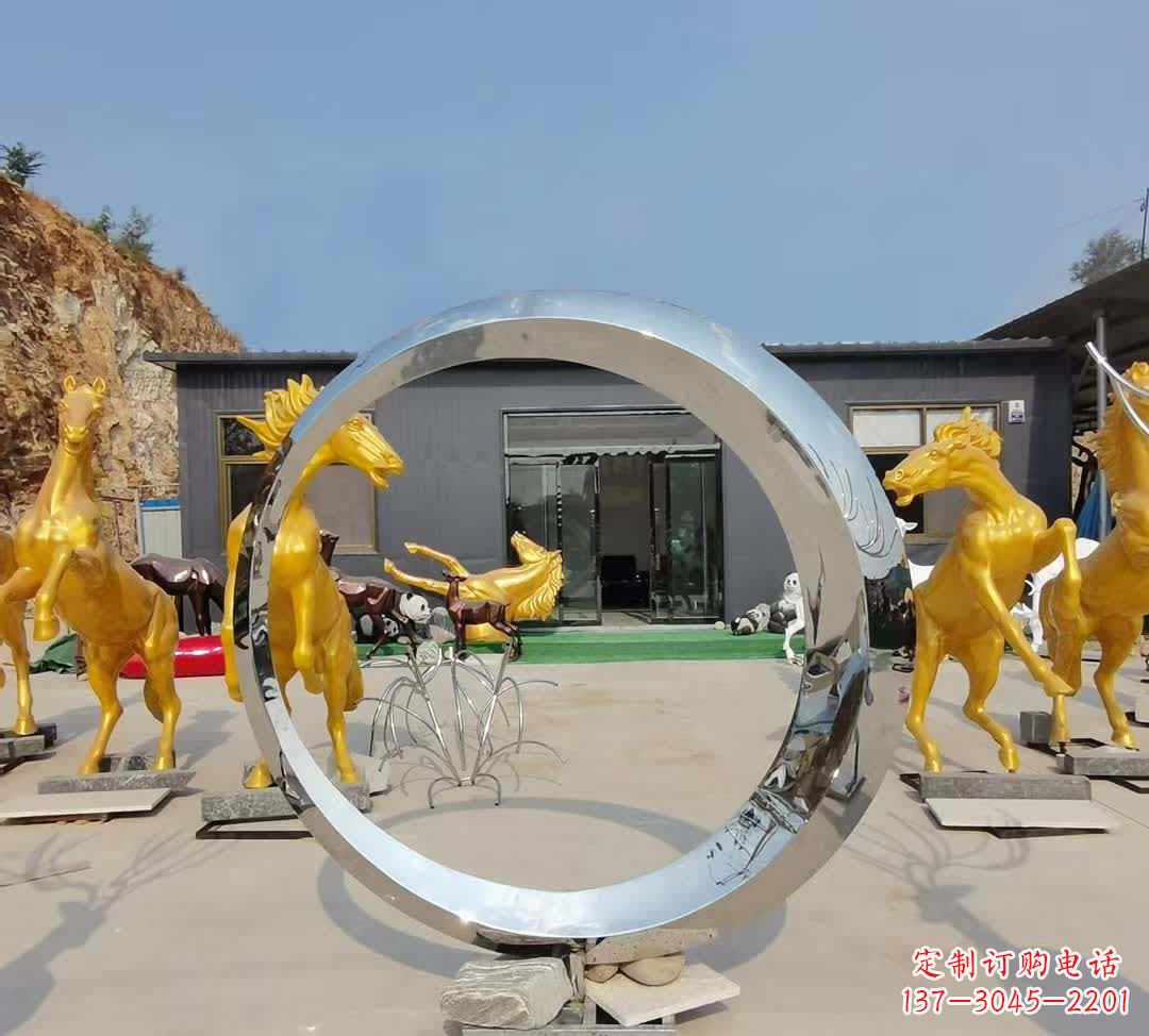 绵阳不锈钢圆环雕塑让景观更加精彩