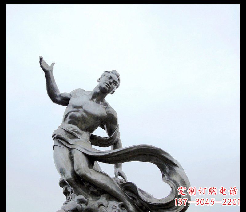 绵阳浪花上的勇敢者——不锈钢站立的男人雕塑