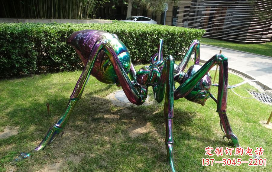 绵阳蜘蛛侠传递英雄激情的不锈钢雕塑