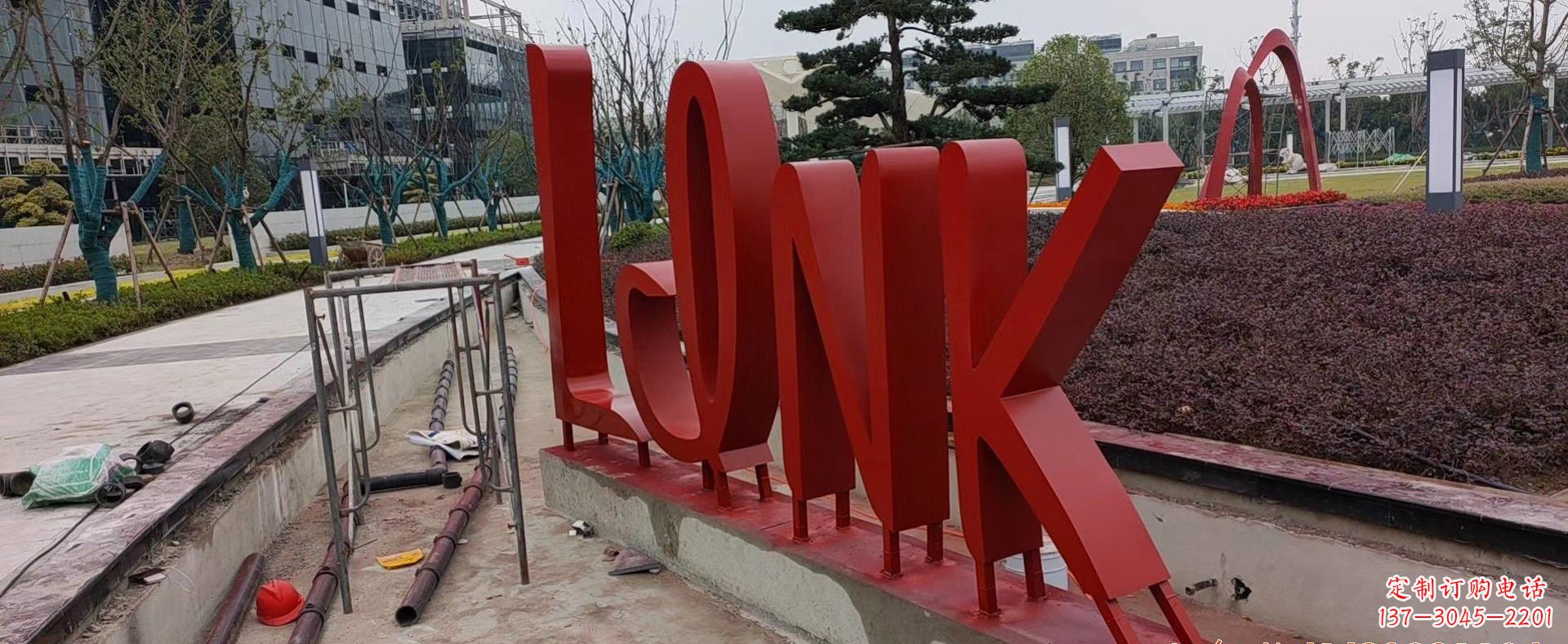 绵阳不锈钢字母景观雕塑把美丽带入城市