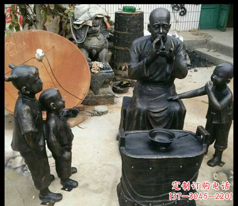 绵阳糖果街上的铜雕精灵