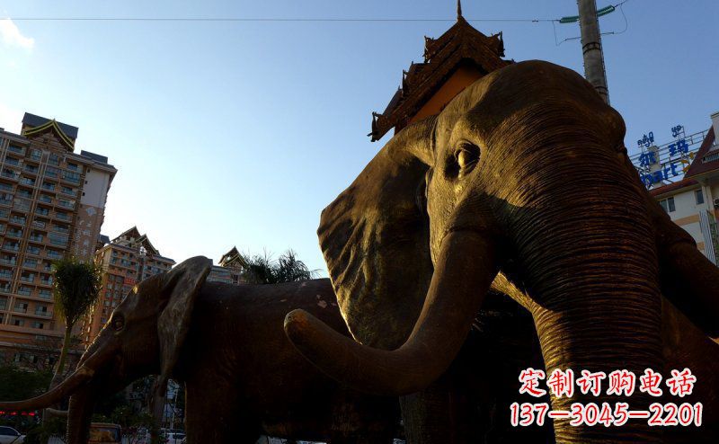 绵阳步行街上的大象雕塑——给街道带来活力