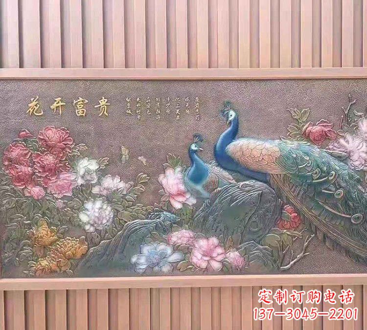 绵阳锻铜孔雀雕塑——精致而神奇的艺术品