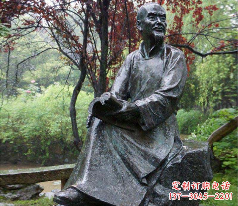绵阳纪念古代名人的雕塑
