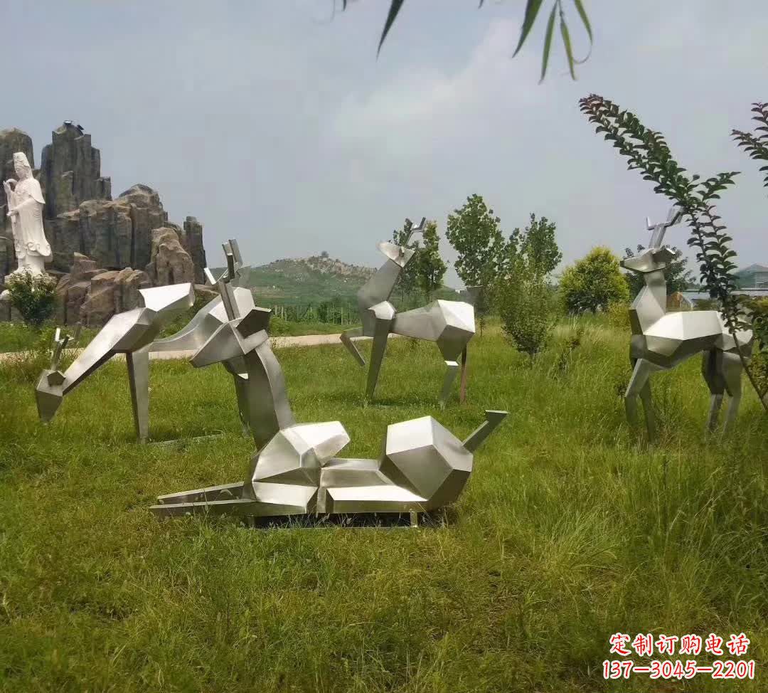 绵阳不锈钢锻造的小鹿雕塑