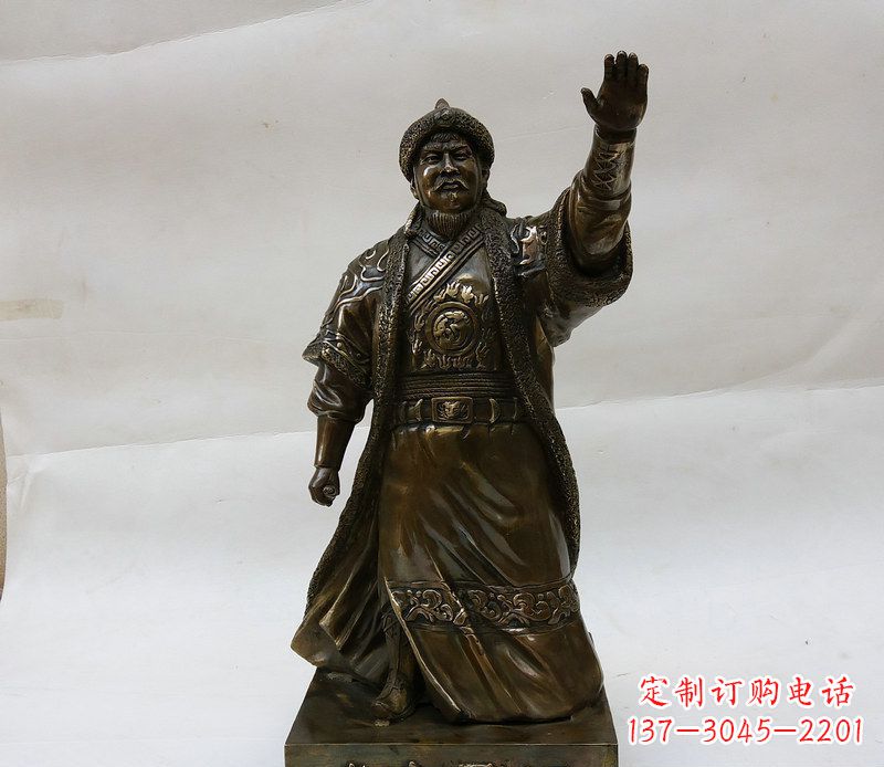 绵阳成吉思汗源自铜雕的传奇人物