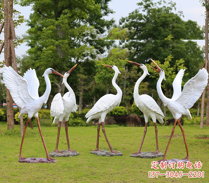绵阳精美仙鹤雕塑——玻璃钢材质的绝美佳作