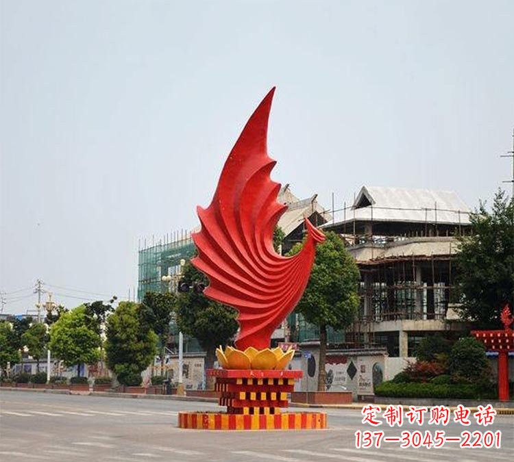 绵阳凤凰雕塑为城市街边增添美丽