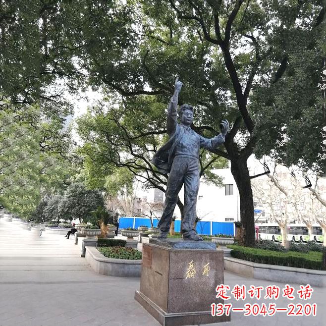 绵阳聂耳传奇一座铜雕的赞歌
