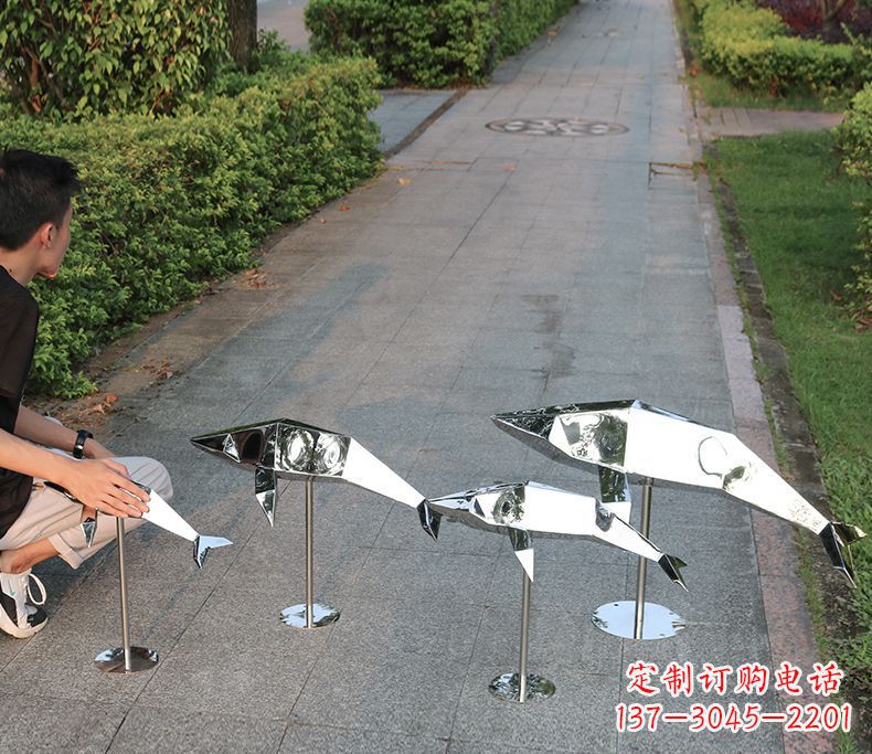 绵阳抽象不锈钢海豚雕塑