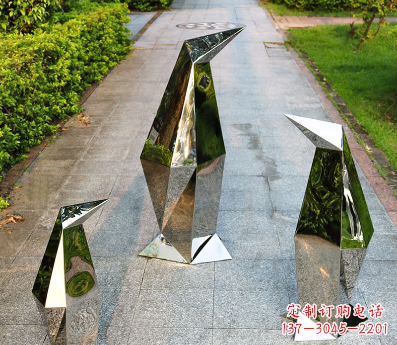 绵阳精致的抽象不锈钢企鹅雕塑