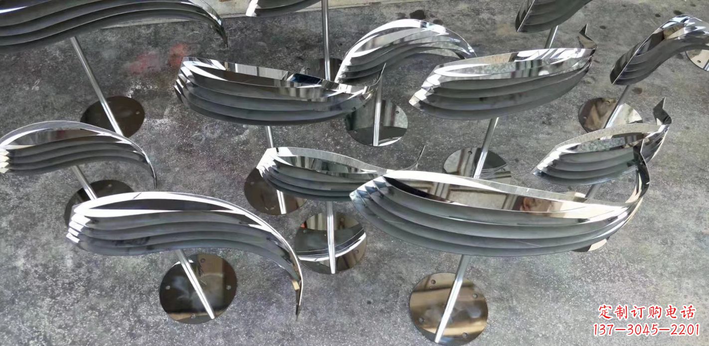绵阳不锈钢动物雕塑,给广场增添美感