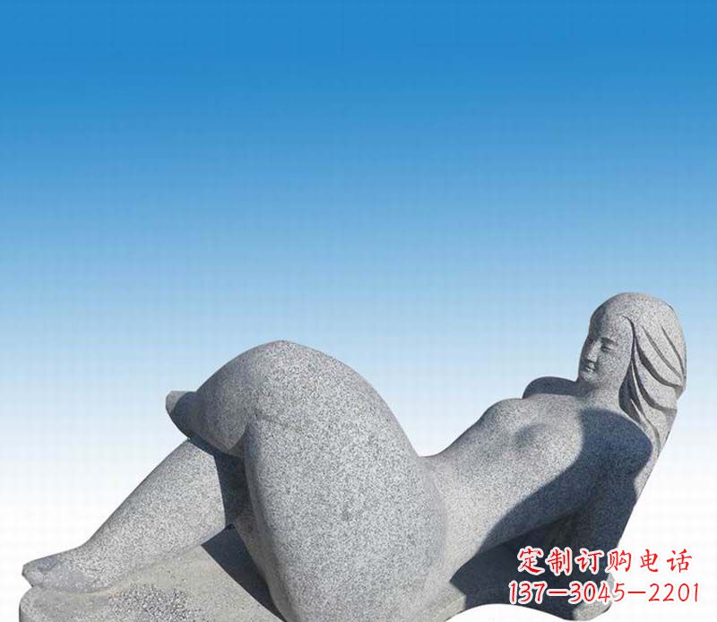 绵阳活力四射的女孩雕塑