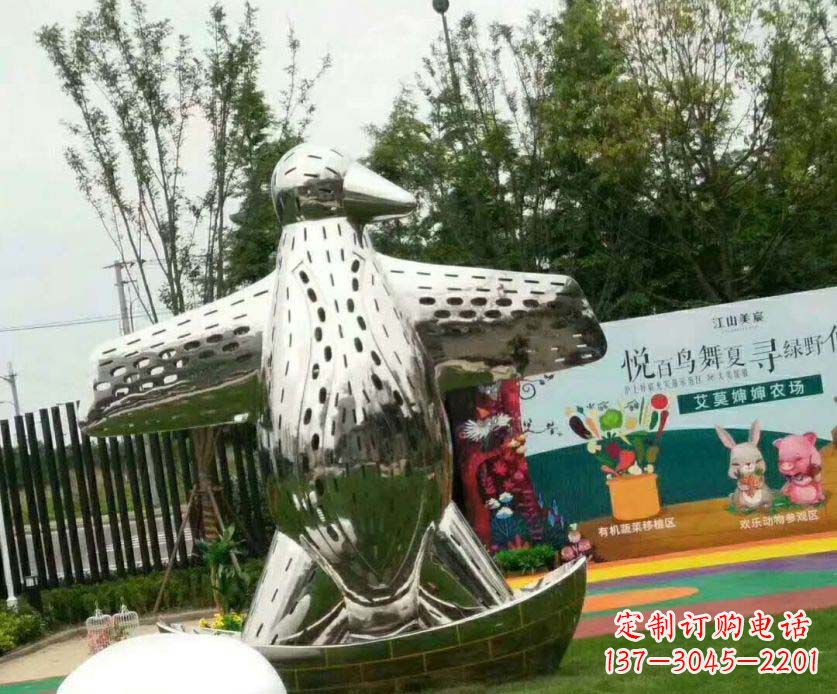绵阳企鹅的精美雕塑