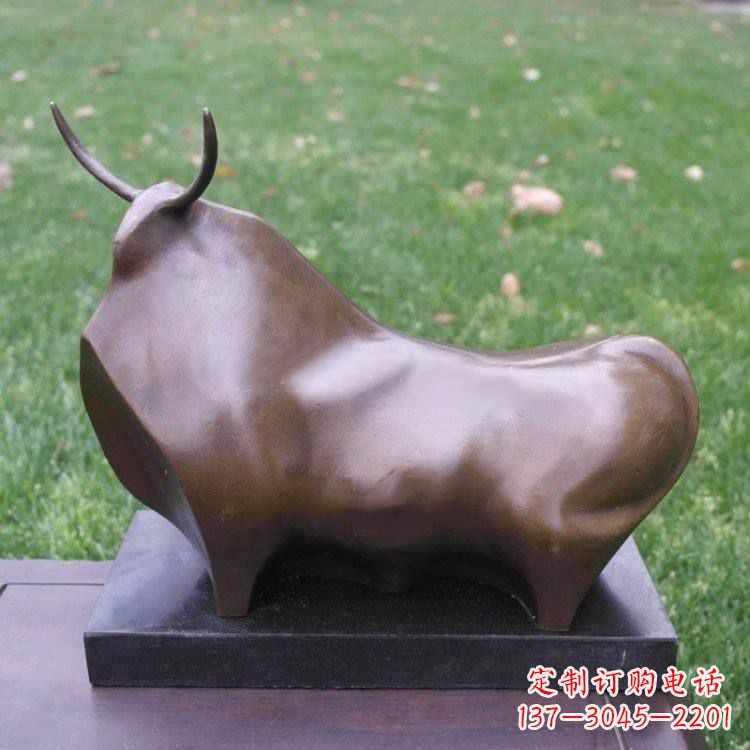 绵阳十二生肖铜牛雕塑——传承中国古老文化