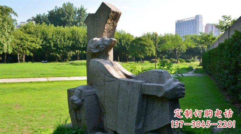 绵阳兔雕塑——表达抽象守株待兔的智慧