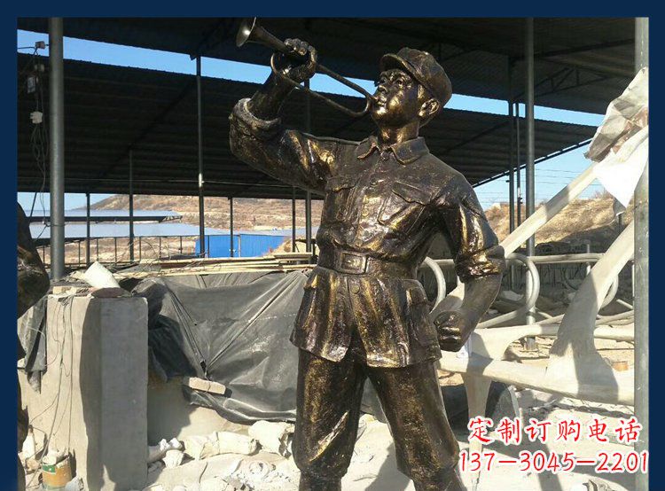 绵阳吹冲锋号的八路军铜雕