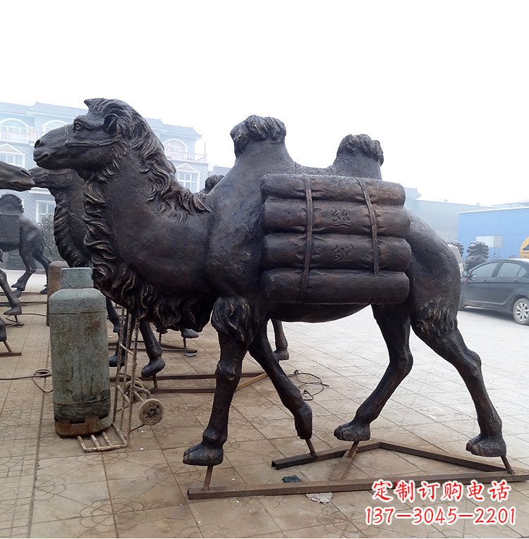 绵阳骆驼雕塑丝绸之路的象征